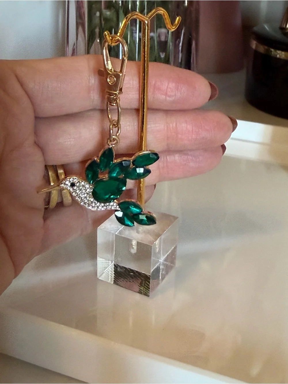 N/A sparkling emerald